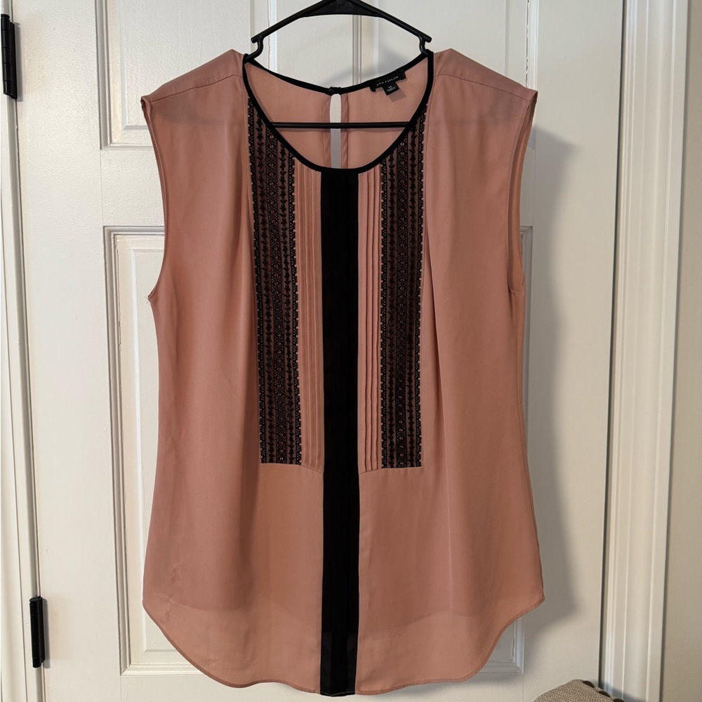 Ann Taylor Blush and Black Sleeveless Blouse